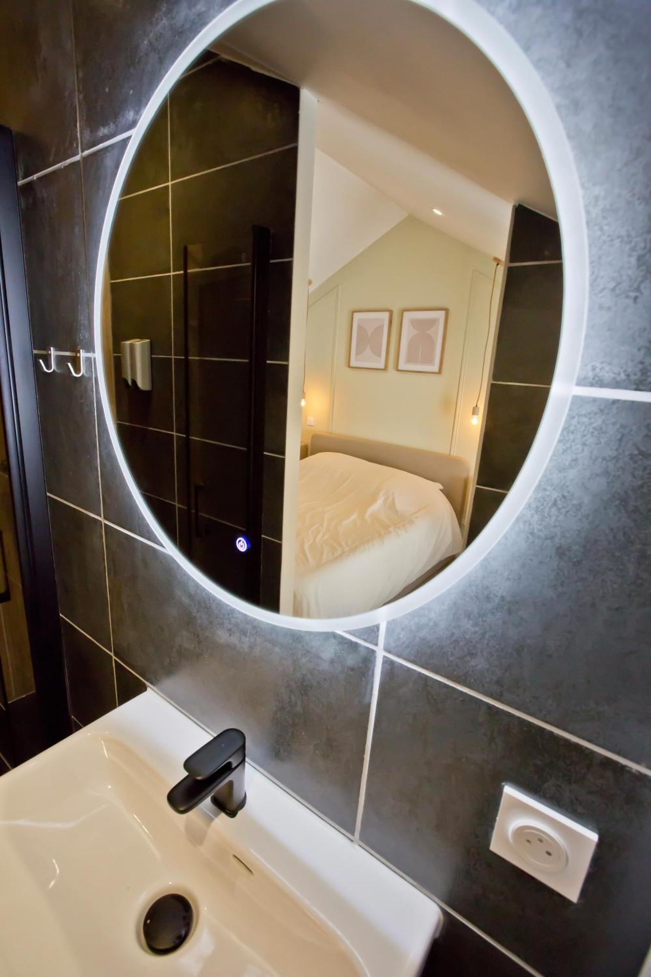 Montsejour - Magnifique T2 Avec Filet Suspendu Apartment Tarbes Bagian luar foto